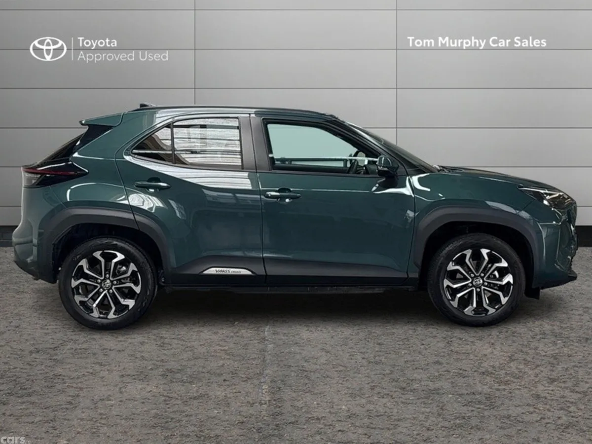 Toyota Yaris Cross Hatchback, Petrol Hybrid, 2026, Green