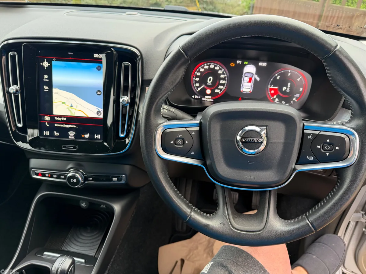 Volvo XC40 SUV, Diesel, 2018, Grey