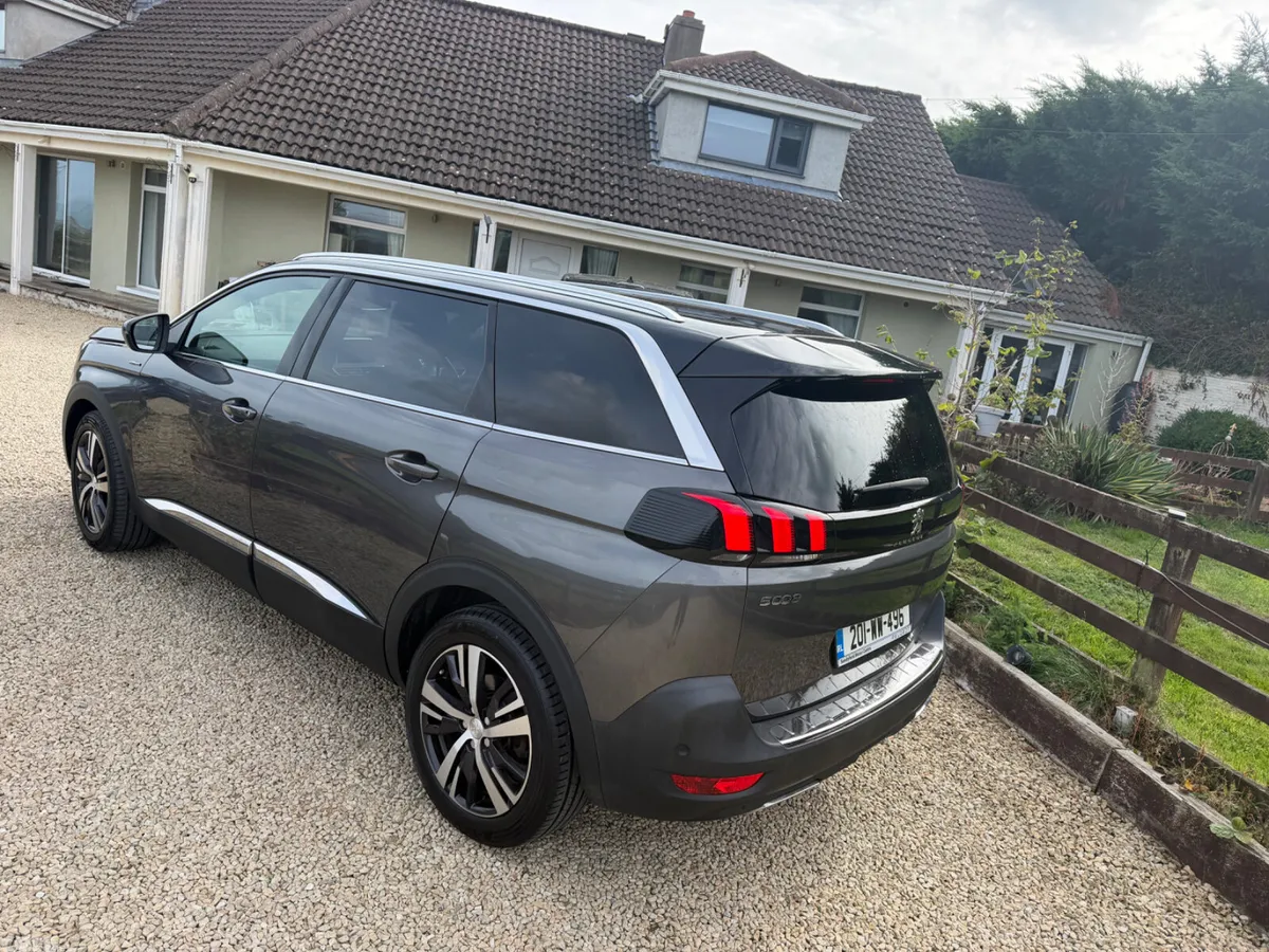 Peugeot 5008 MPV, Petrol, 2020, Grey