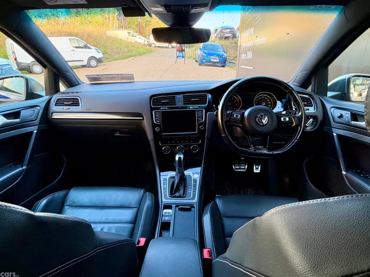 Volkswagen Golf Hatchback, Petrol, 2017, Blue