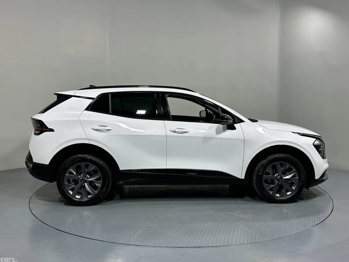 Kia Sportage SUV, Petrol Hybrid, 2024, White
