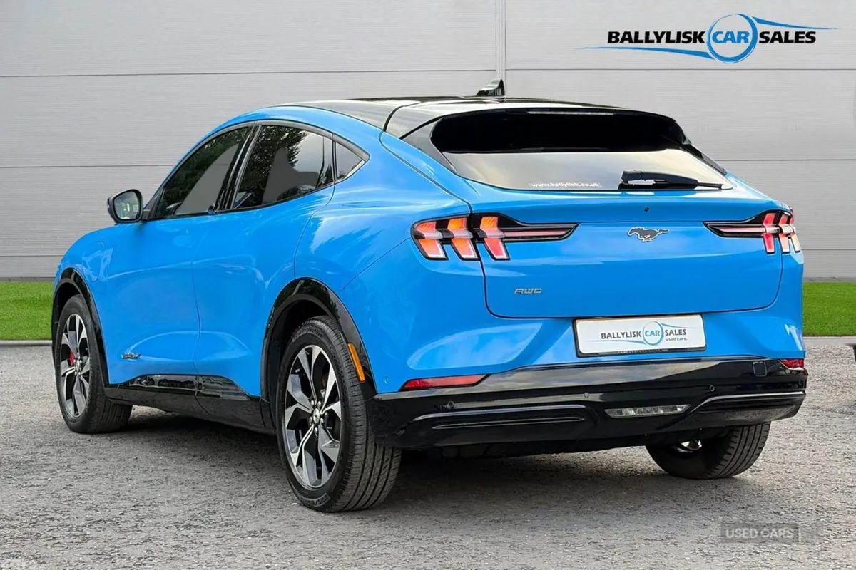 Ford Mustang SUV, Electric, 2023, Blue