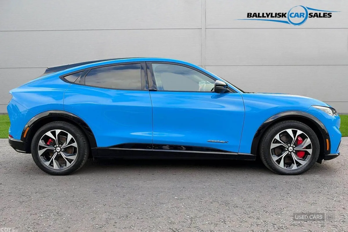 Ford Mustang SUV, Electric, 2023, Blue