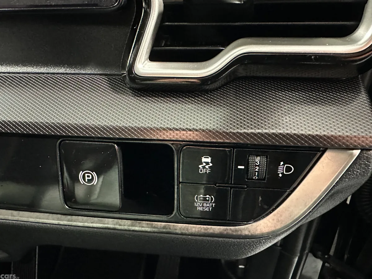 Kia Sportage SUV, Petrol Hybrid, 2024, Black