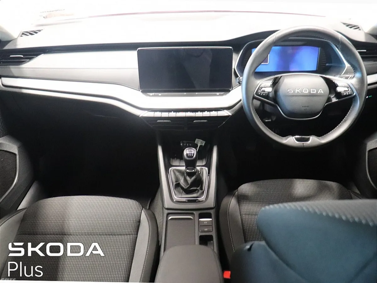 Skoda Octavia Saloon, Diesel, 2026, Red