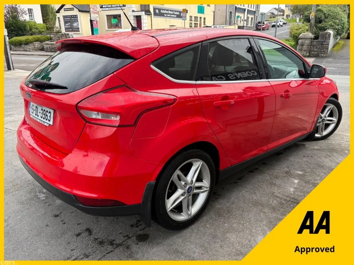 Ford Focus Hatchback, Diesel, 2015, Red