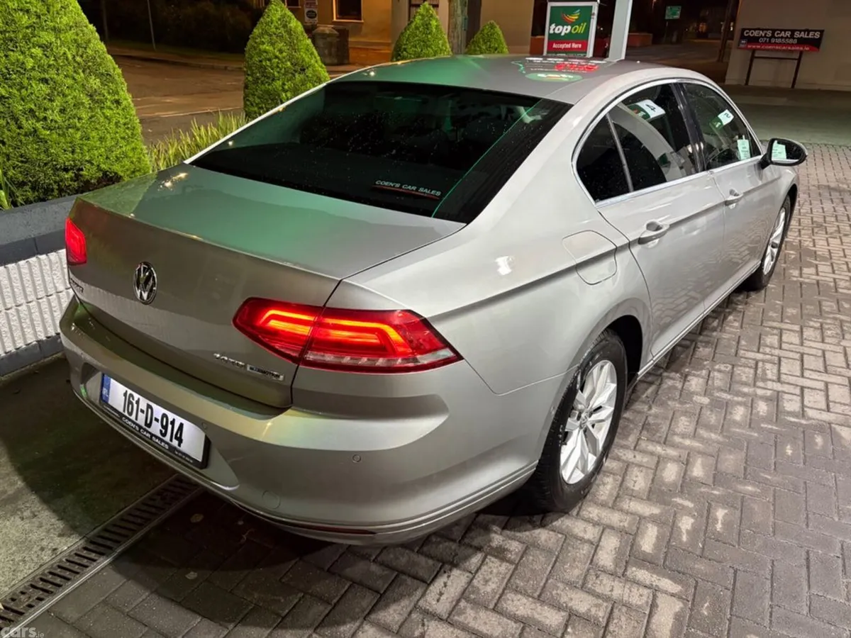 Volkswagen Passat Saloon, Diesel, 2016, Silver