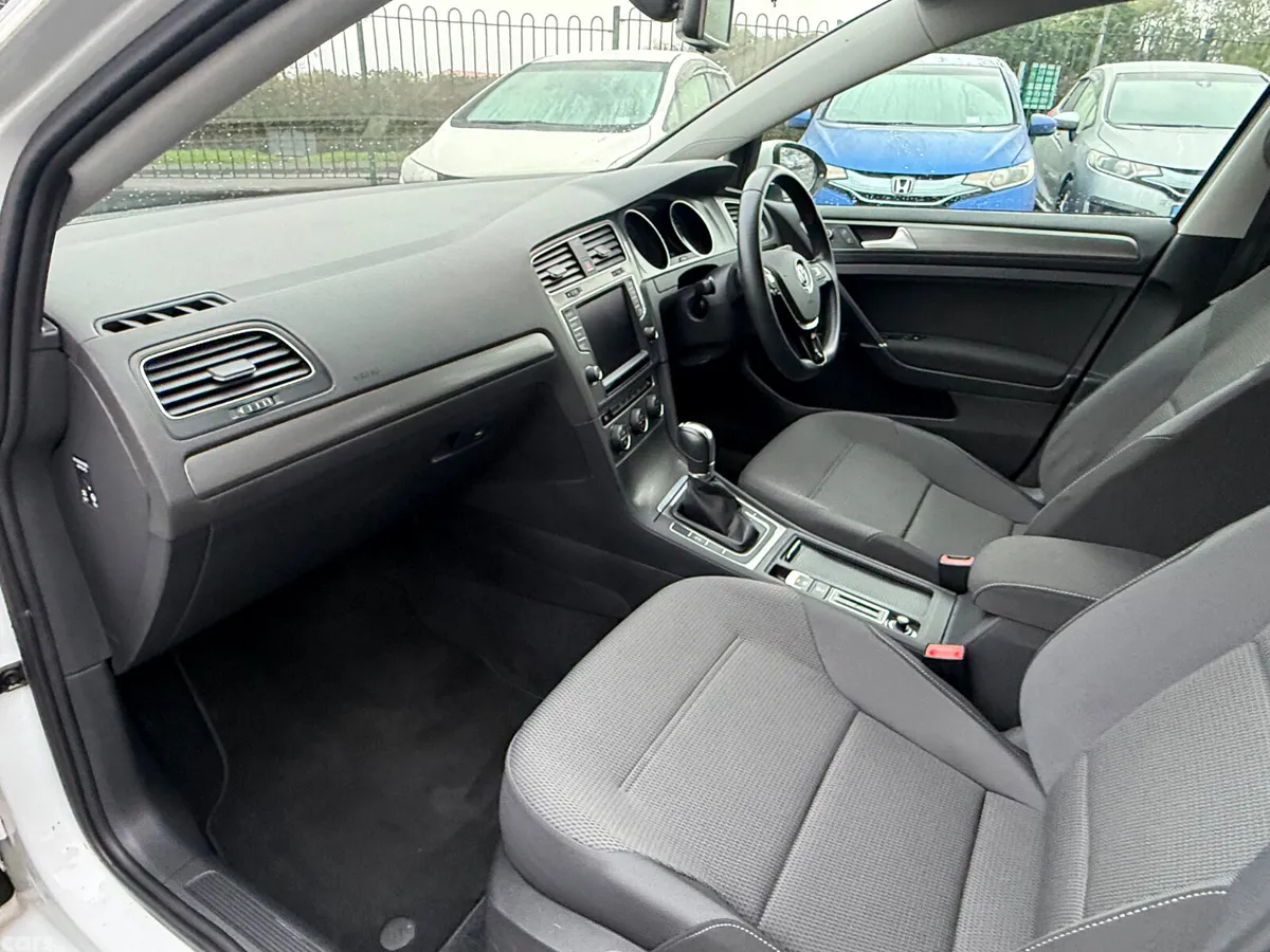 Volkswagen Golf Hatchback, Petrol, 2013, White