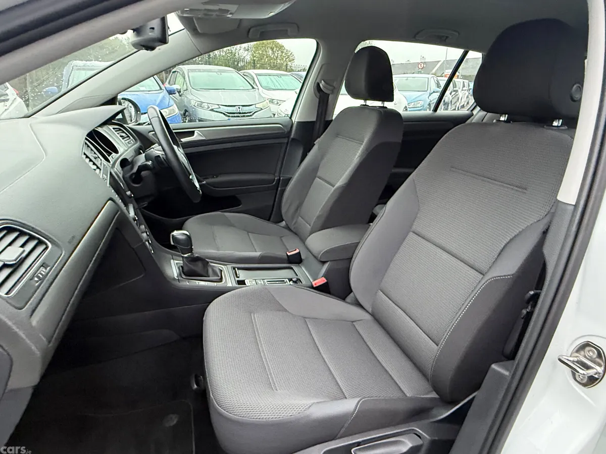 Volkswagen Golf Hatchback, Petrol, 2013, White