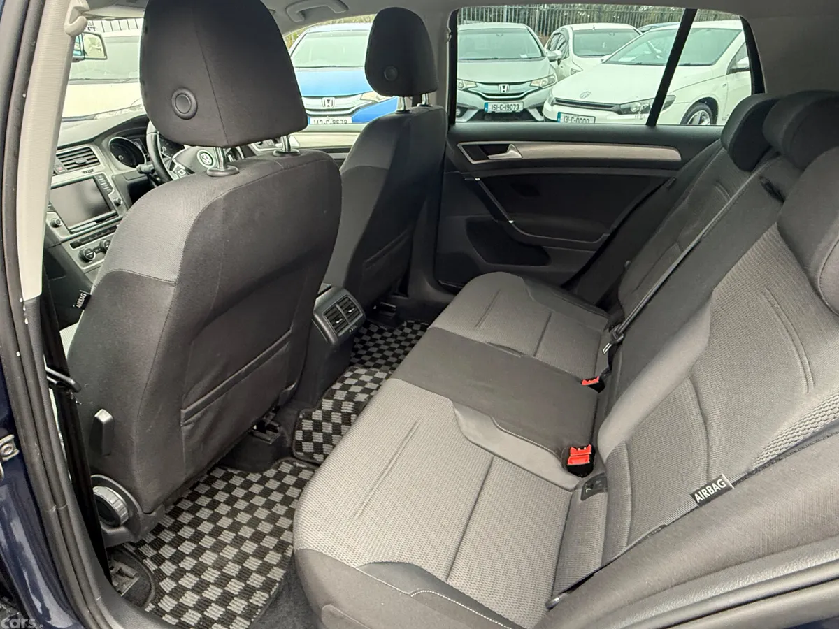 Volkswagen Golf Hatchback, Petrol, 2014, Blue