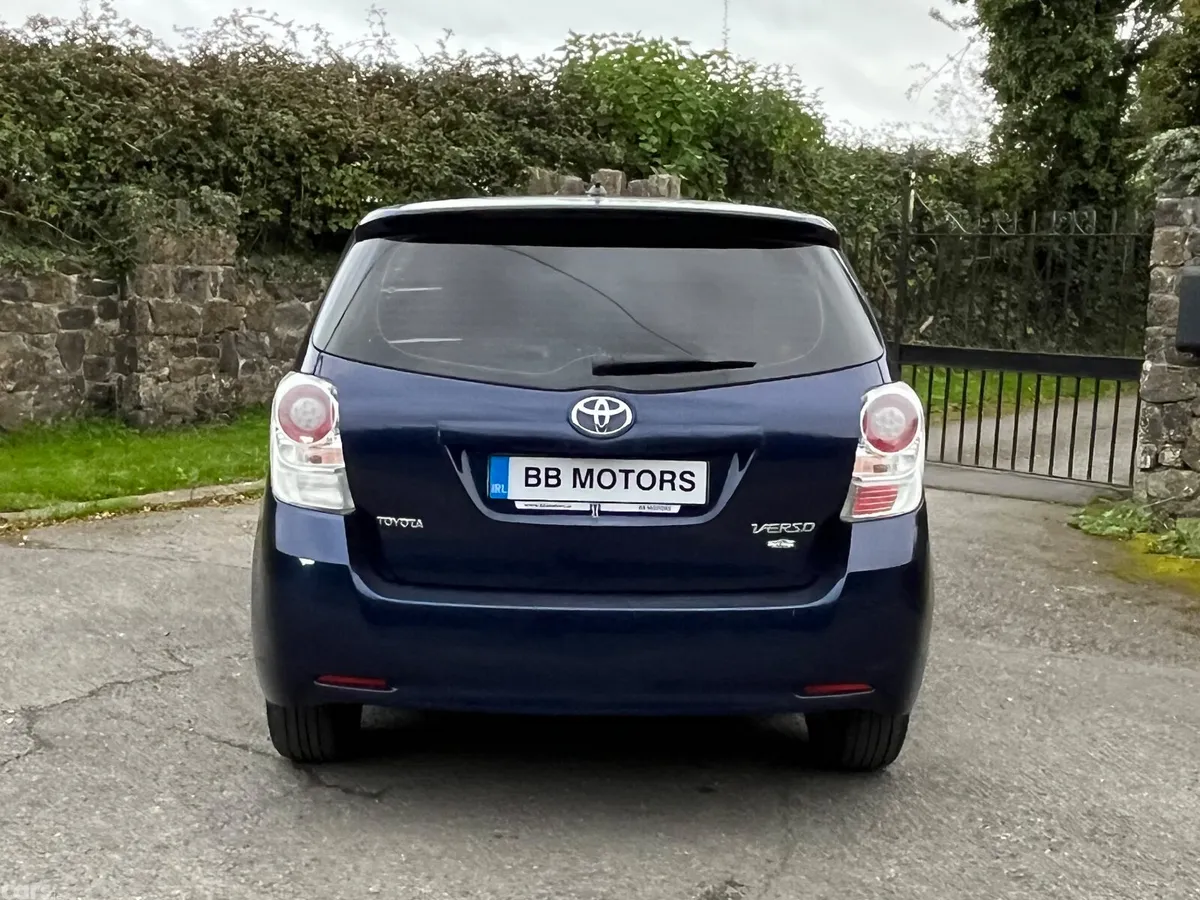 Toyota Verso MPV, Petrol, 2011, Blue