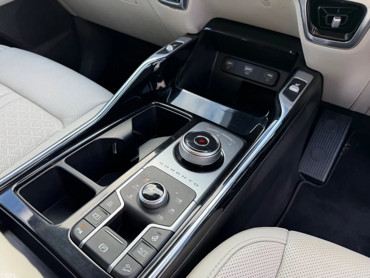Kia Sorento SUV, Petrol Plug-in Hybrid, 2021, Grey
