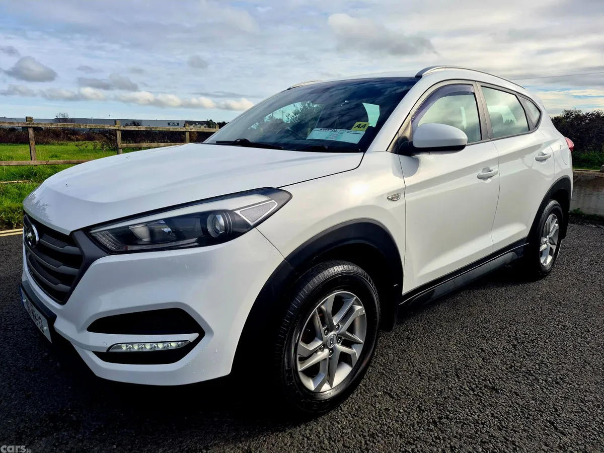 Hyundai Tucson SUV, Diesel, 2016, White