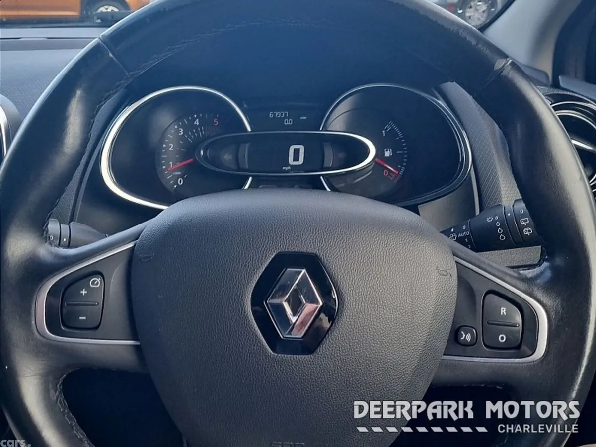 Renault Clio Hatchback, Diesel, 2018, Black