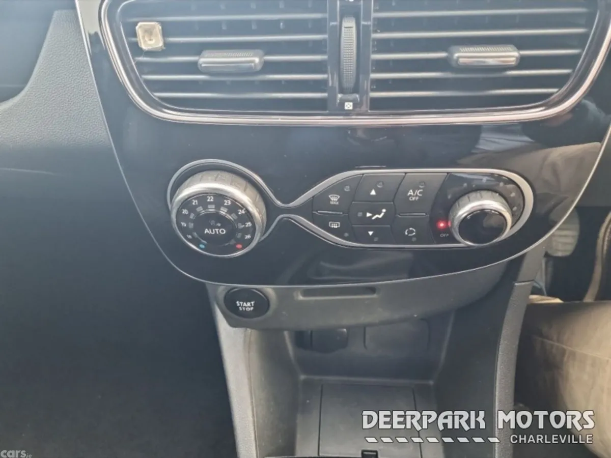Renault Clio Hatchback, Diesel, 2018, Black
