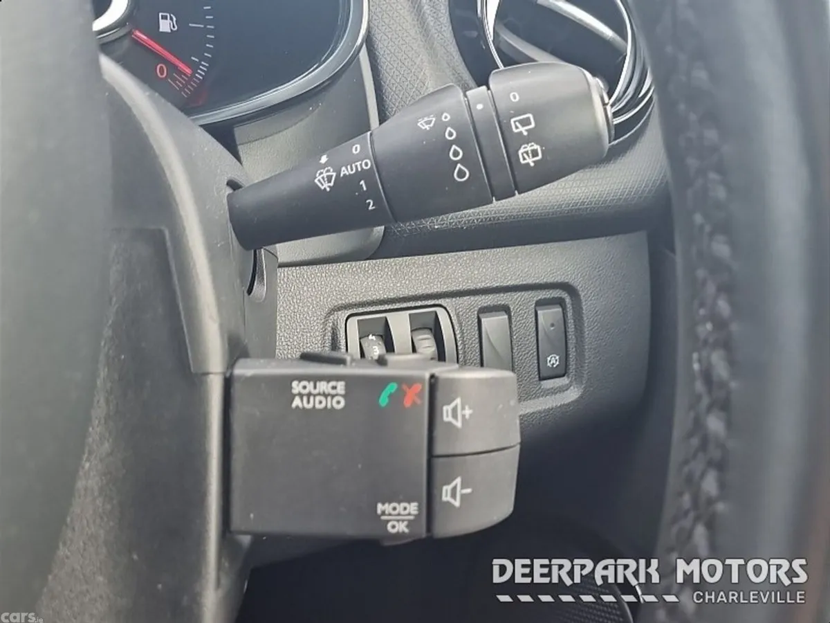 Renault Clio Hatchback, Diesel, 2018, Black