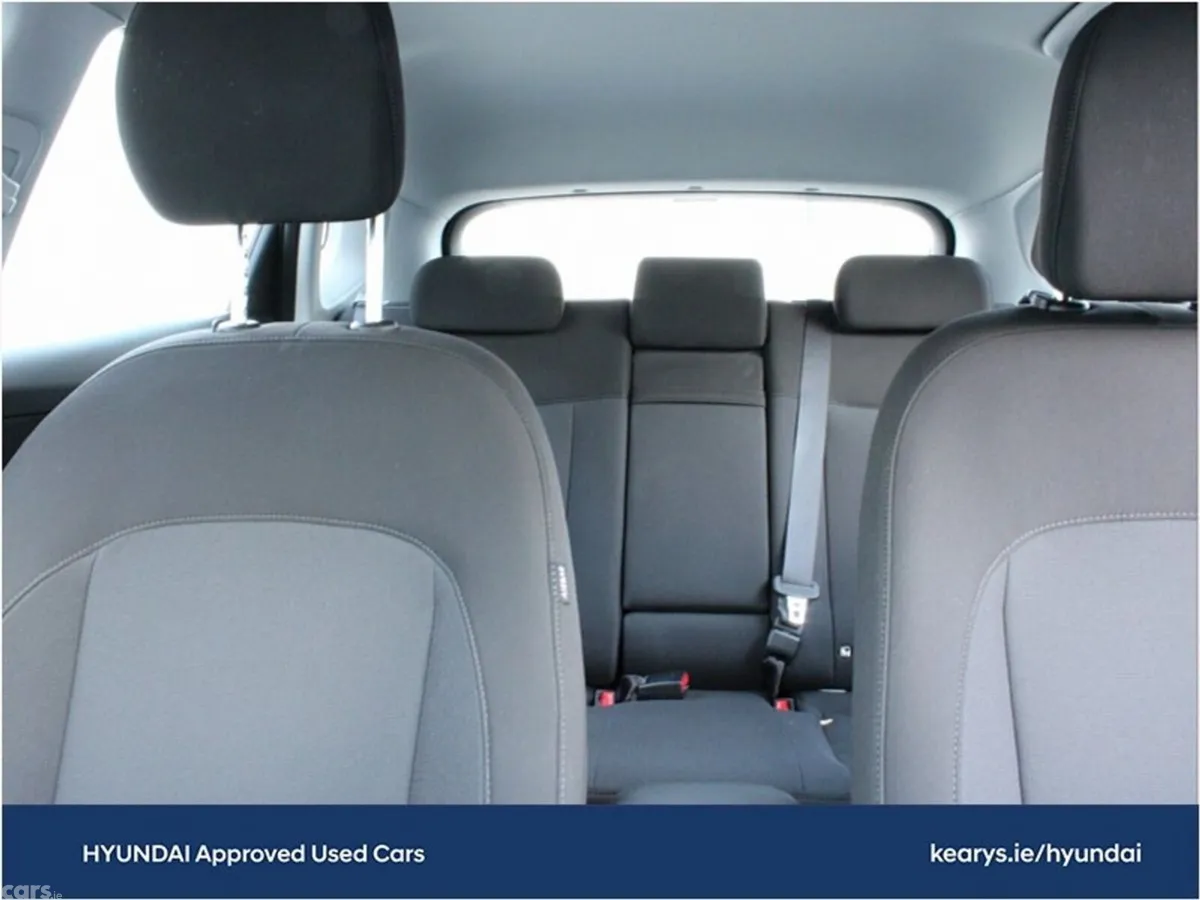 Hyundai KONA MPV, Petrol Hybrid, 2026, White