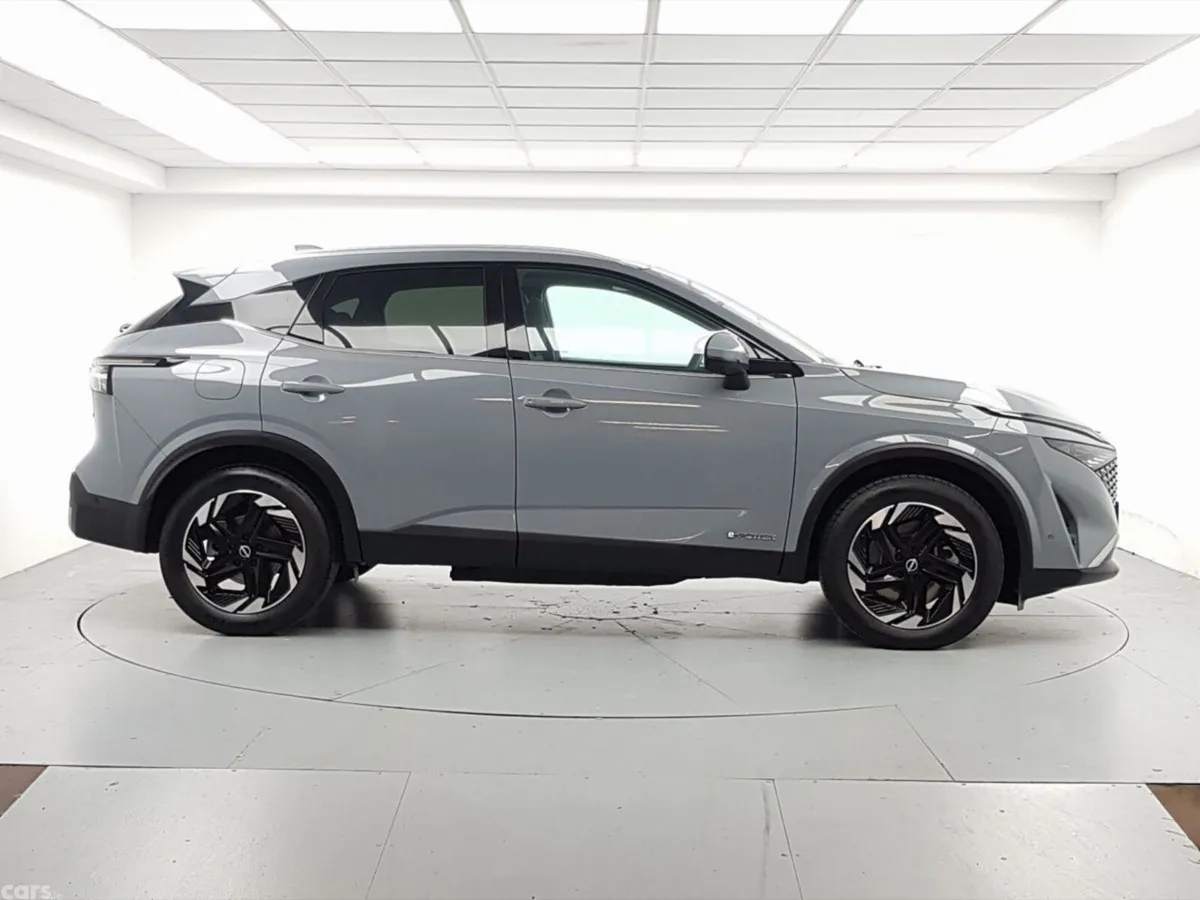 Nissan Qashqai MPV, Petrol Hybrid, 2026, Grey