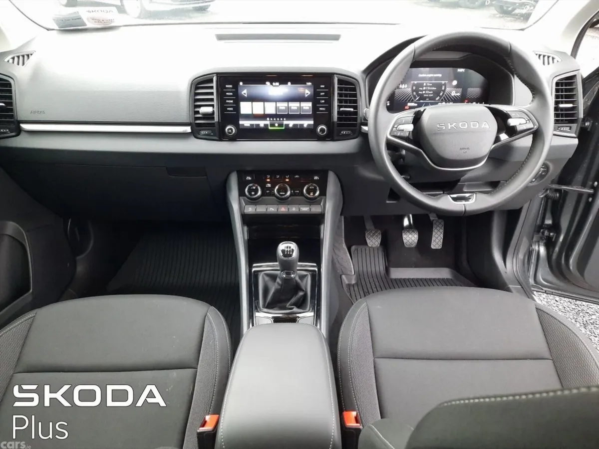 Skoda Karoq SUV, Petrol, 2026, Grey