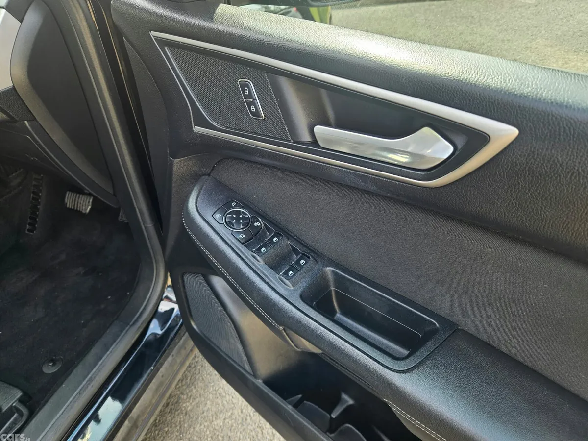 Ford Galaxy MPV, Diesel, 2018, Black
