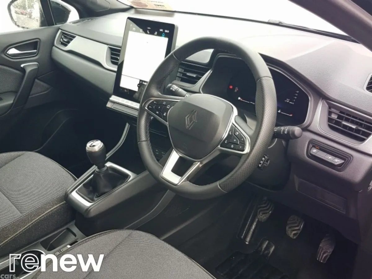 Renault Captur Hatchback, Petrol, 2026, Black