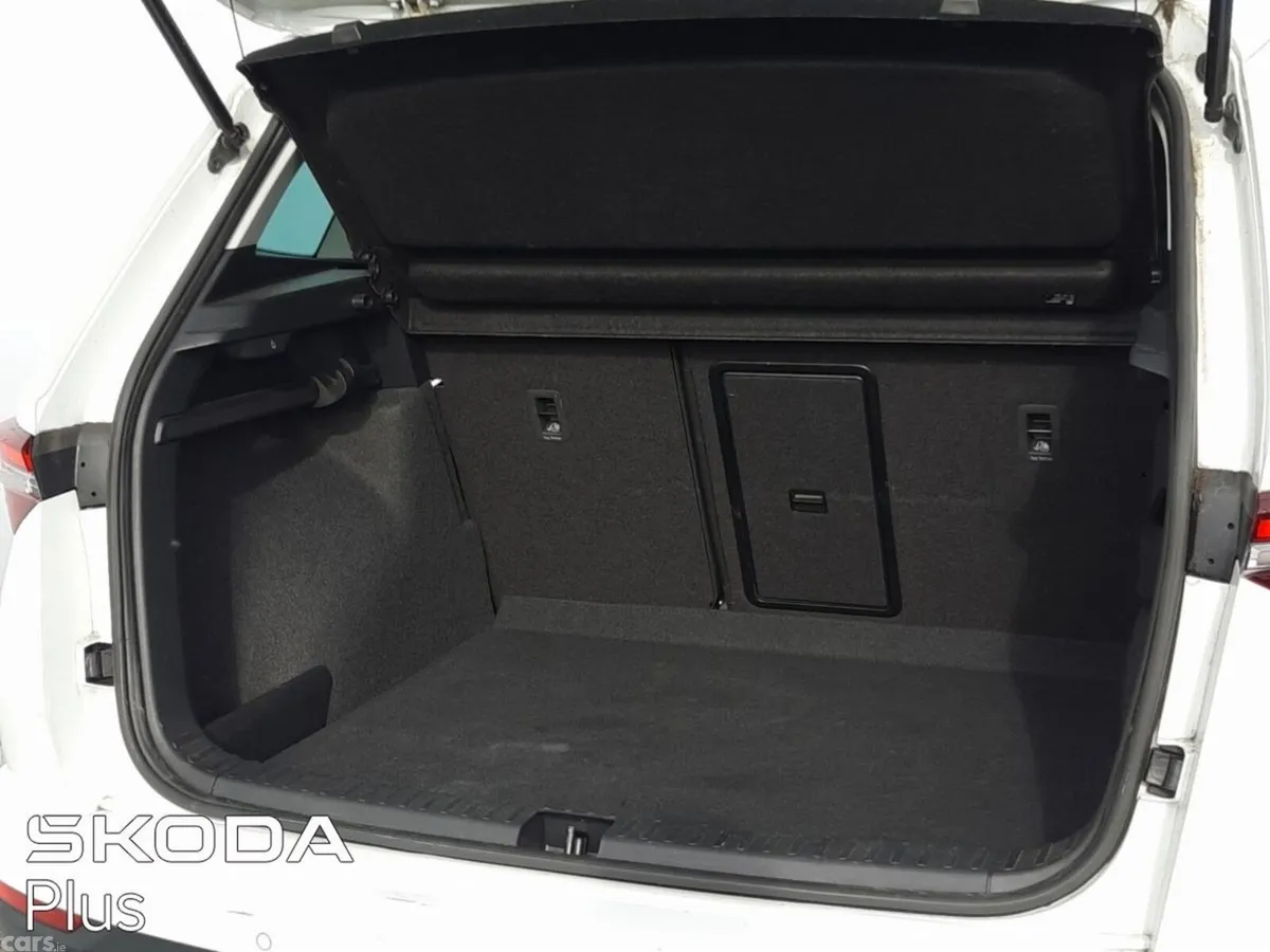 Skoda Karoq SUV, Diesel, 2024, White