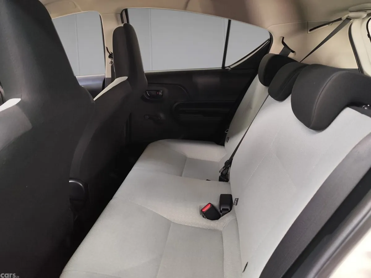 Toyota Aqua Hatchback, Petrol Hybrid, 2021, White