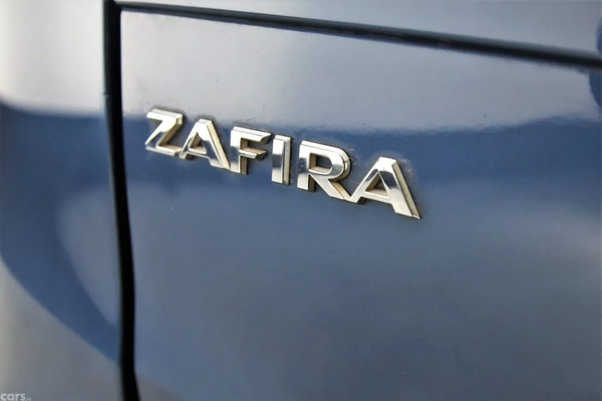 Vauxhall Zafira MPV, Petrol, 2017, Blue