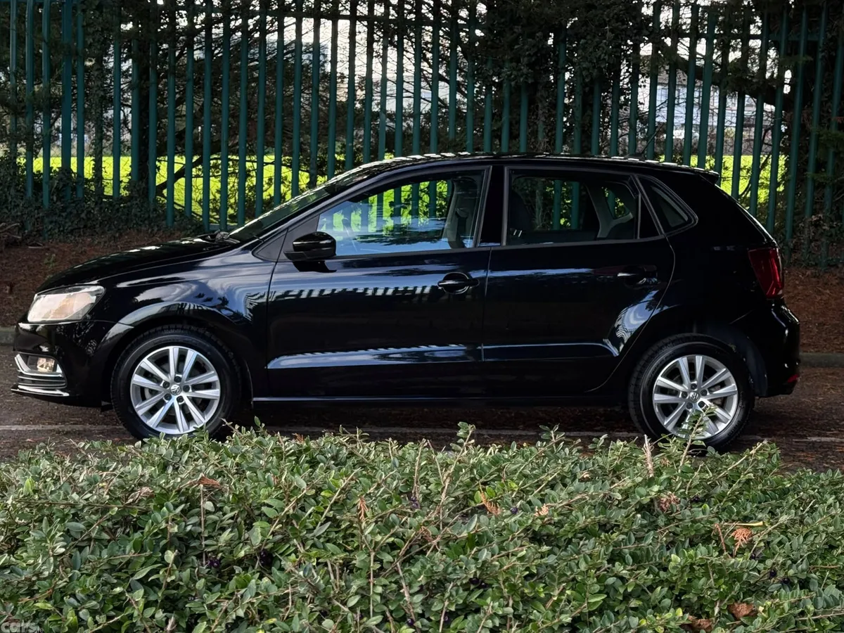 Volkswagen Polo Hatchback, Petrol, 2017, Black