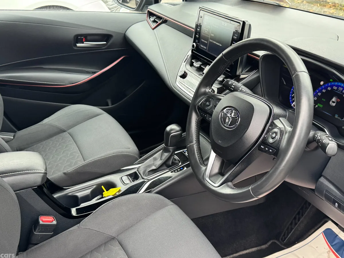 Toyota Corolla Hatchback, Petrol Hybrid, 2019, Green