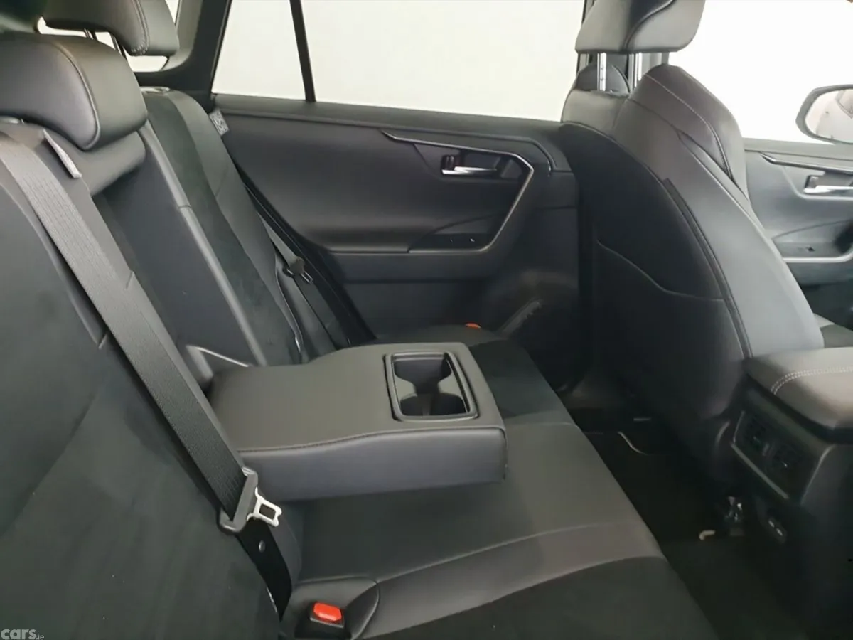 Toyota RAV4 SUV, Petrol Hybrid, 2024, Grey