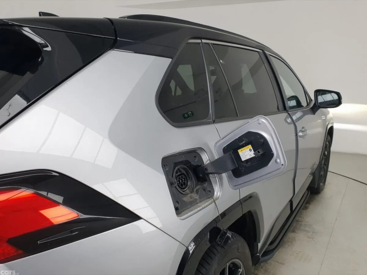 Toyota RAV4 SUV, Petrol Hybrid, 2024, Grey