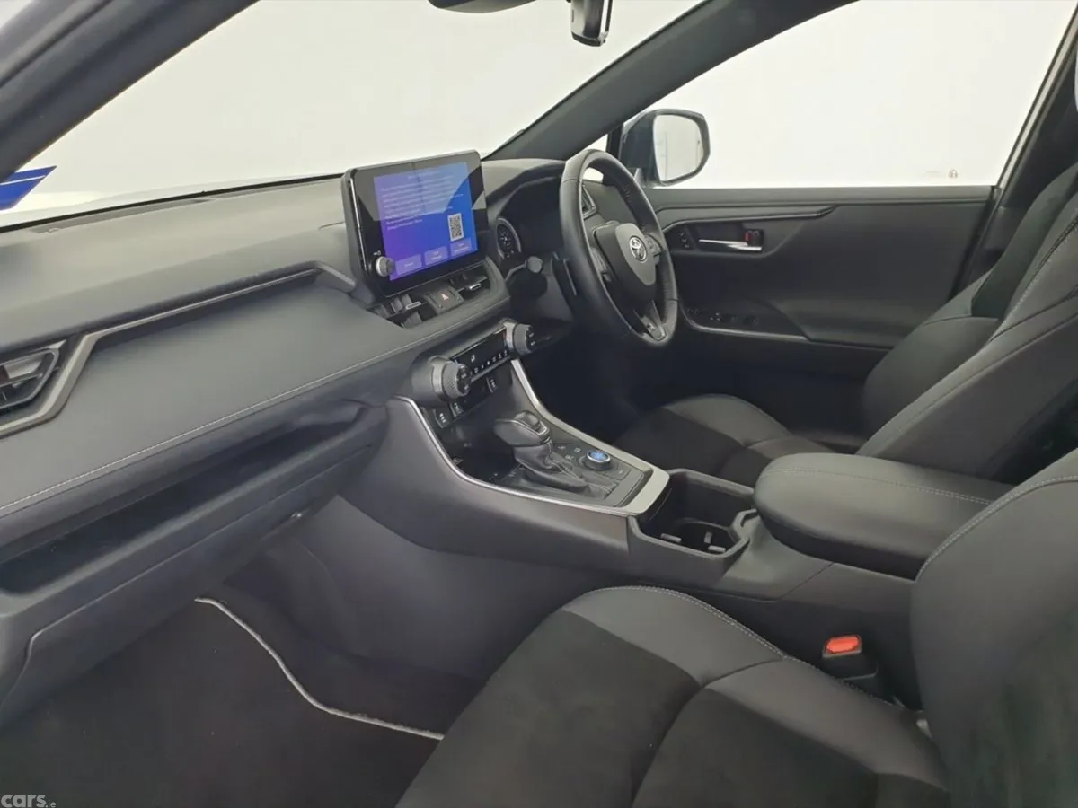 Toyota RAV4 SUV, Petrol Hybrid, 2024, Grey