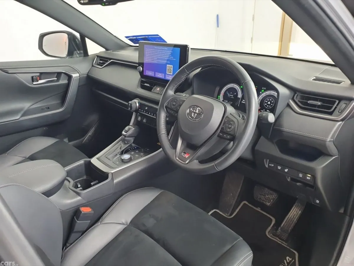 Toyota RAV4 SUV, Petrol Hybrid, 2024, Grey