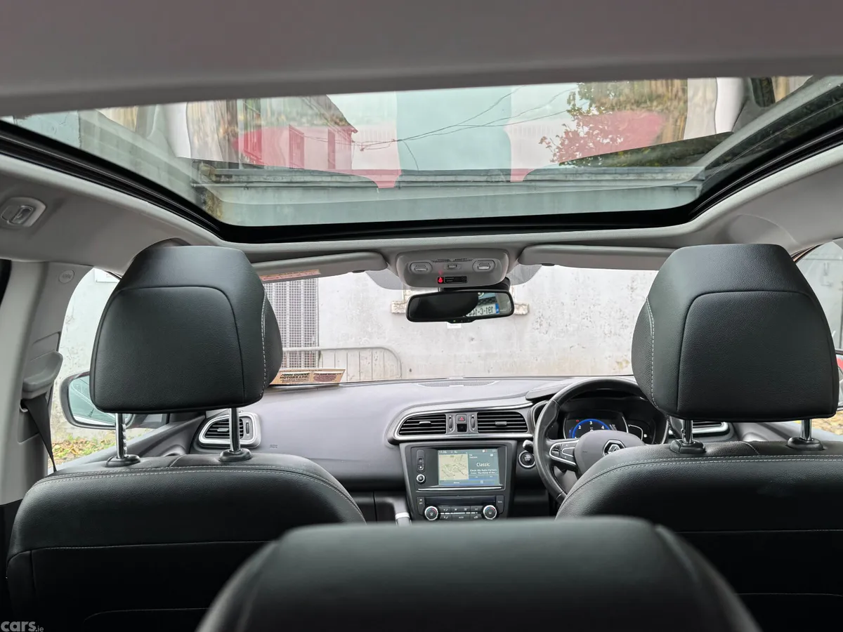 Renault Kadjar SUV, Diesel, 2019, Red