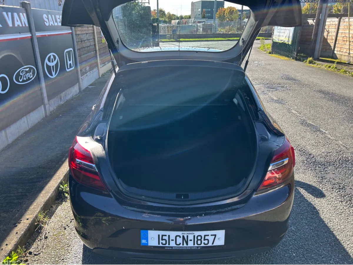 Opel Insignia Hatchback, Diesel, 2015, Brown