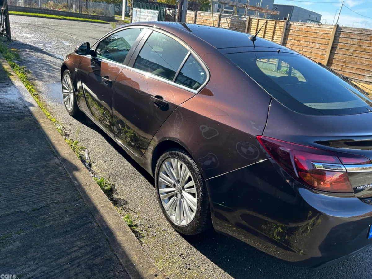 Opel Insignia Hatchback, Diesel, 2015, Brown