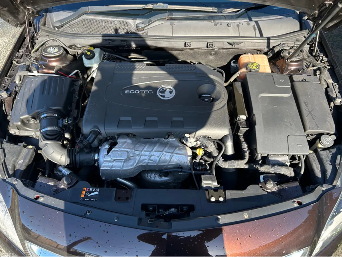 Opel Insignia Hatchback, Diesel, 2015, Brown