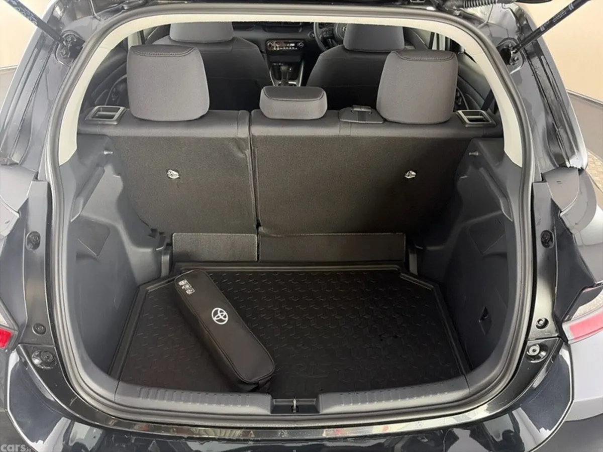 Toyota Yaris Hatchback, Petrol Hybrid, 2026, Black