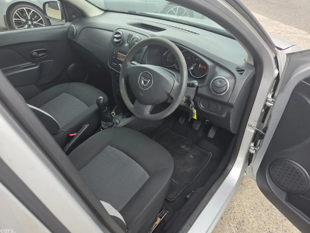 Dacia Sandero Hatchback, Petrol, 2016, Silver