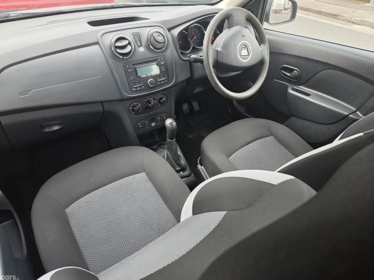 Dacia Sandero Hatchback, Petrol, 2016, Silver