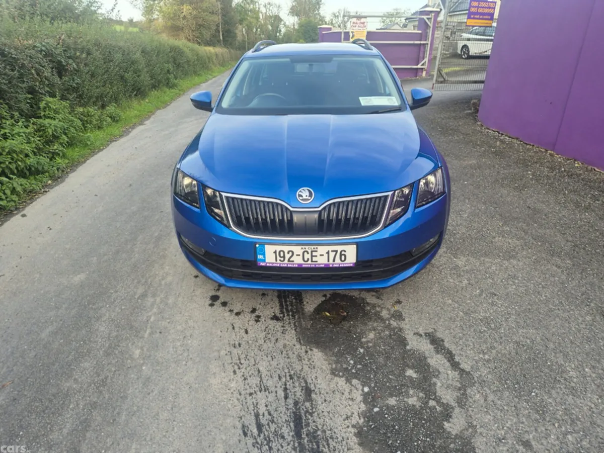 Skoda Octavia Estate, Diesel, 2019, Blue