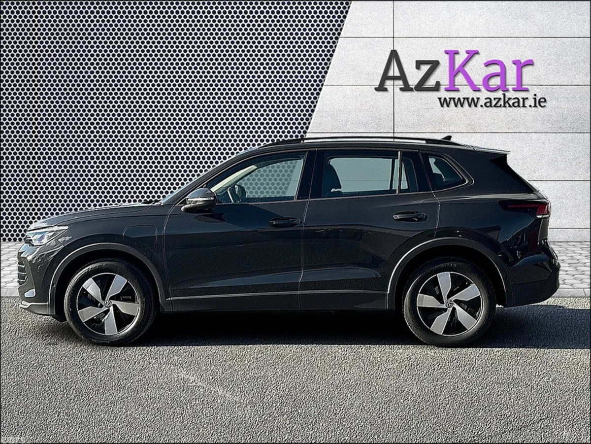 Volkswagen Tiguan SUV, Petrol Plug-in Hybrid, 2025, Grey