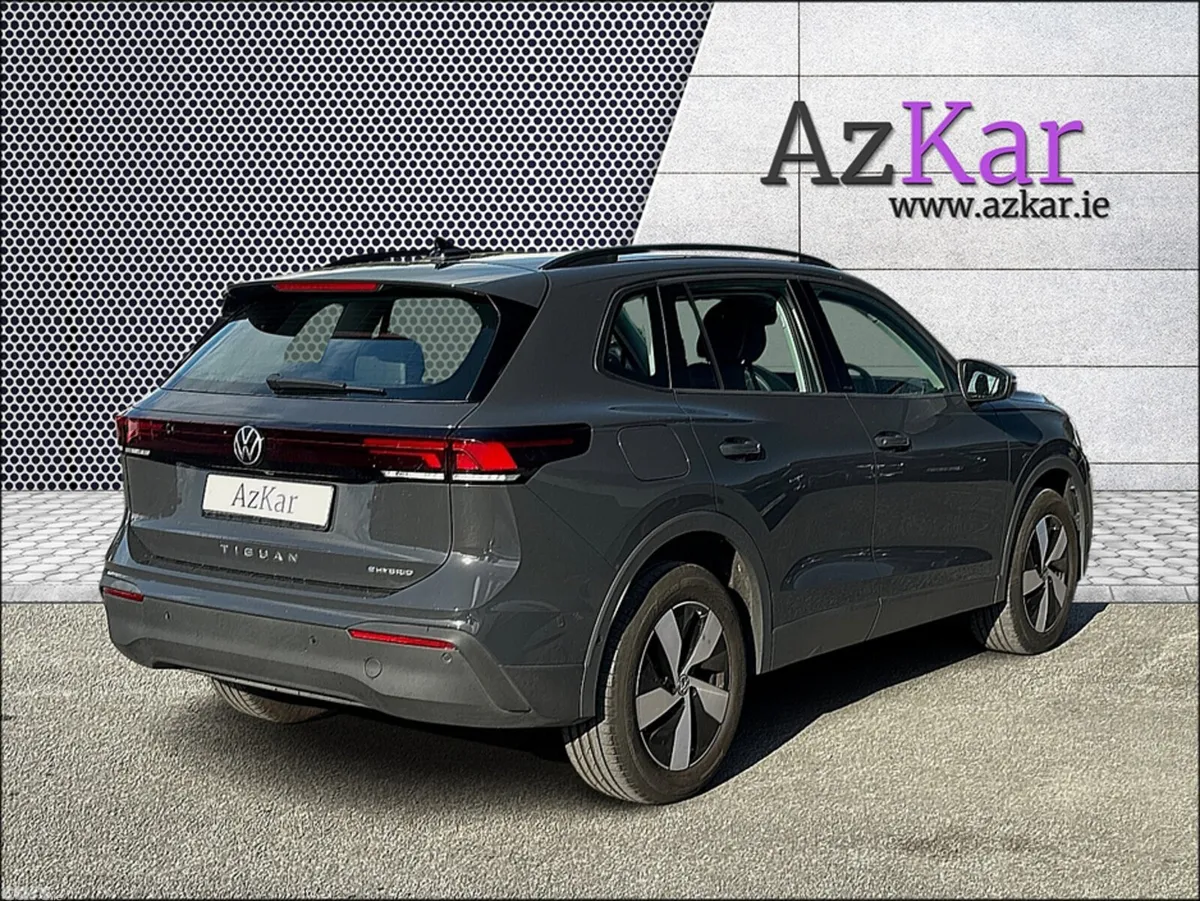 Volkswagen Tiguan SUV, Petrol Plug-in Hybrid, 2025, Grey