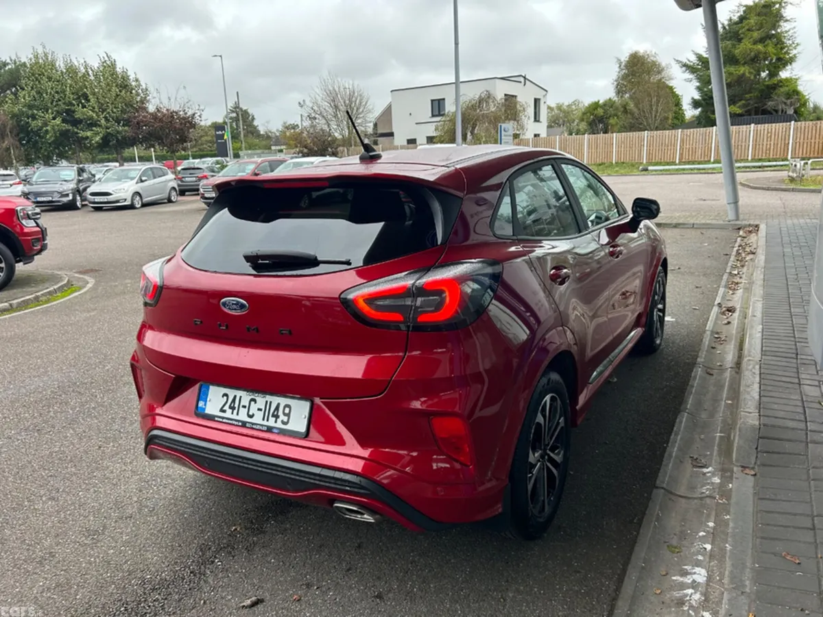 Ford Puma MPV, Petrol Hybrid, 2024, Red