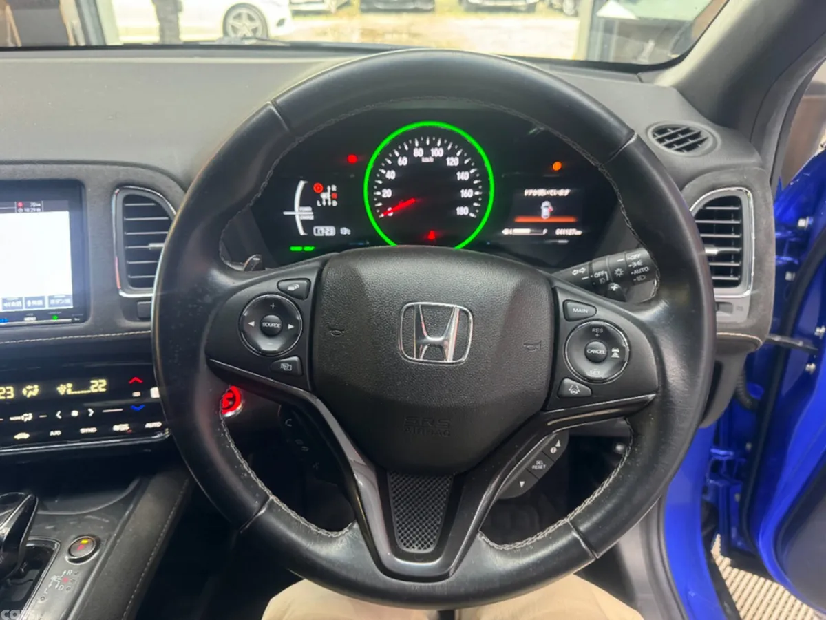 Honda Vezel SUV, Petrol Hybrid, 2020, Blue