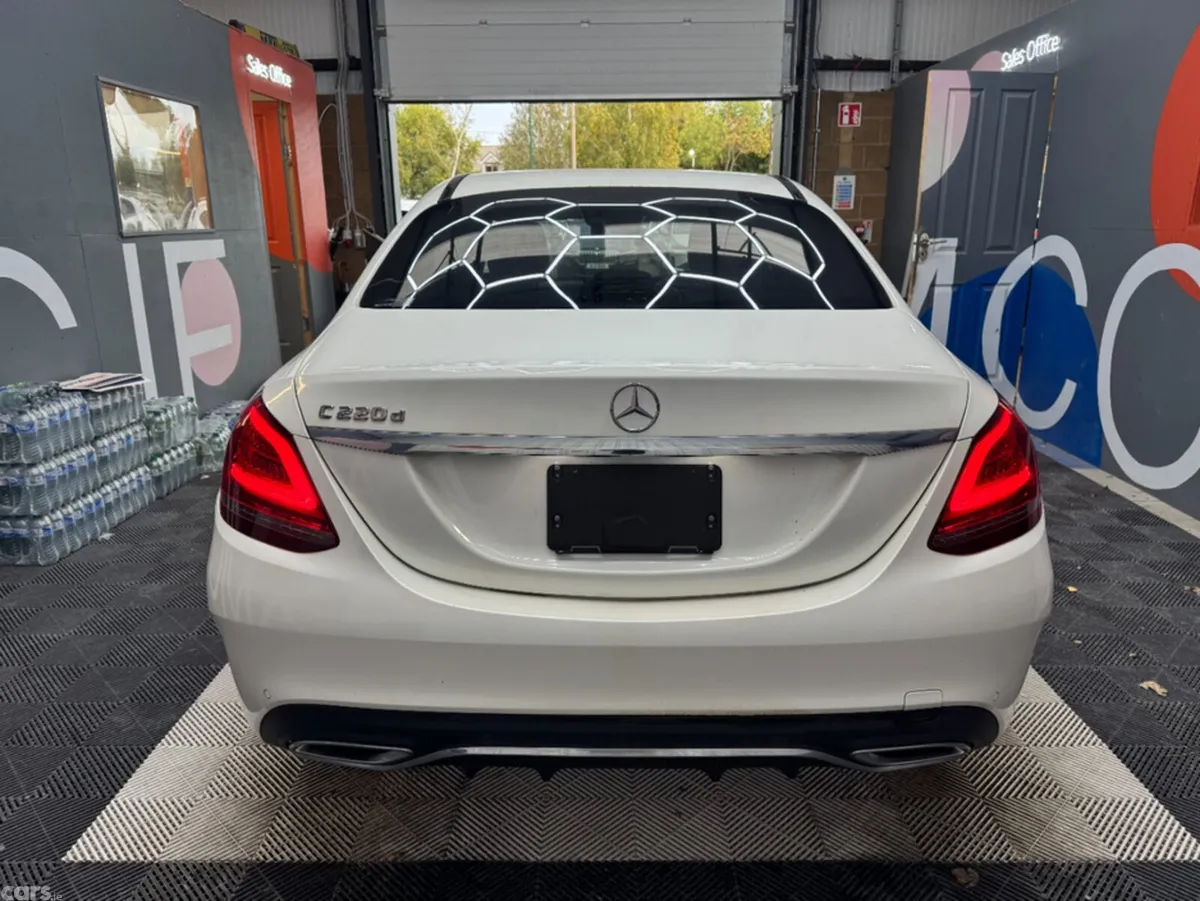 Mercedes-Benz C-Class Saloon, Diesel, 2019, White