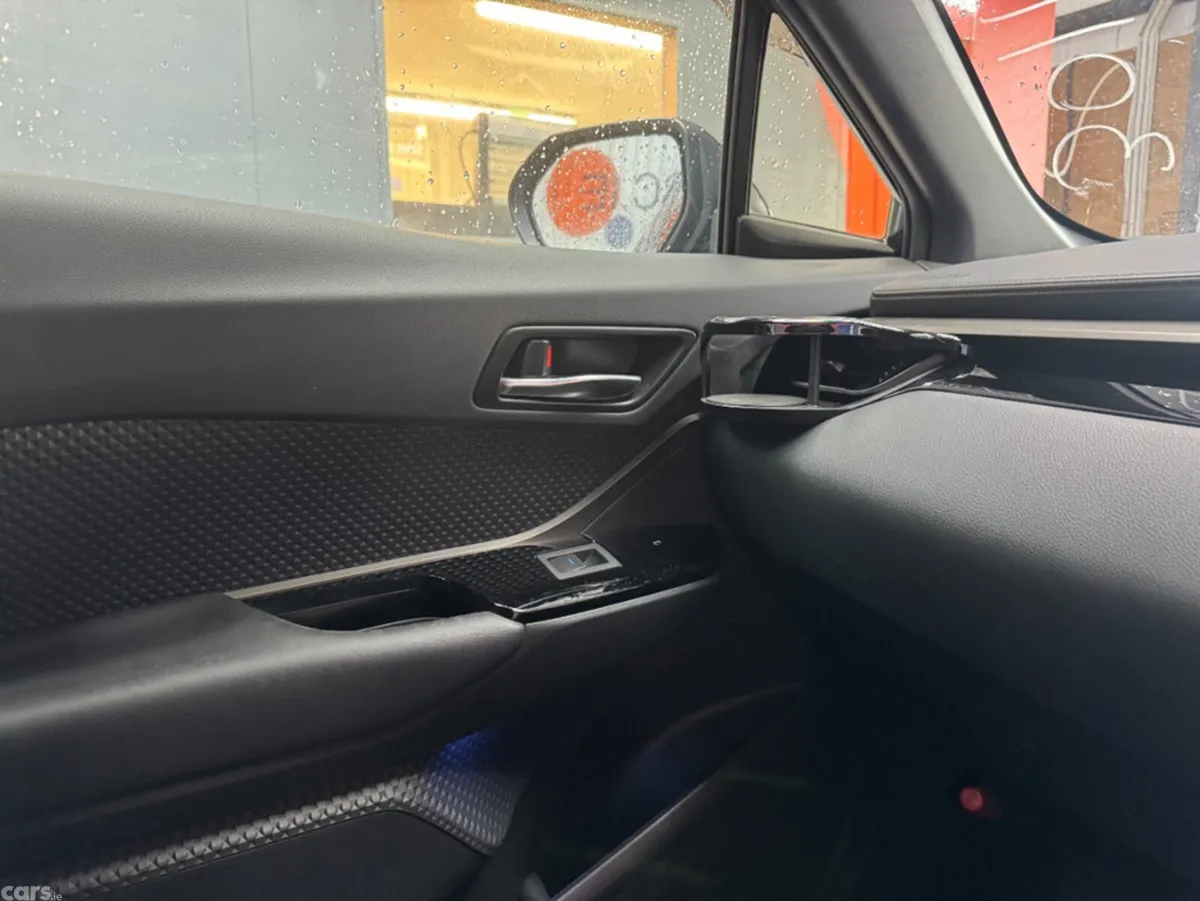 Toyota C-HR SUV, Petrol Hybrid, 2023, Black