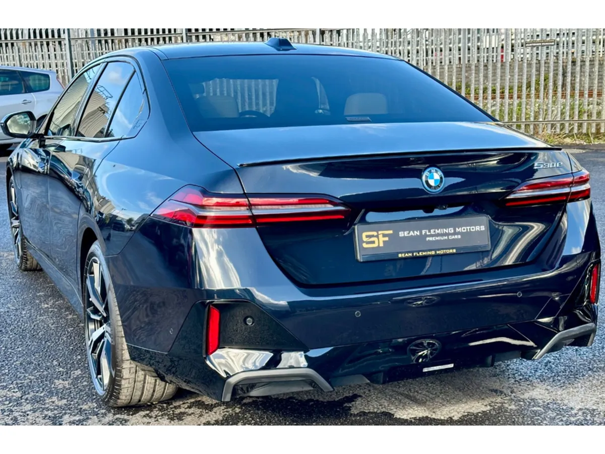 BMW 5-Series Saloon, Petrol Hybrid, 2026, Black