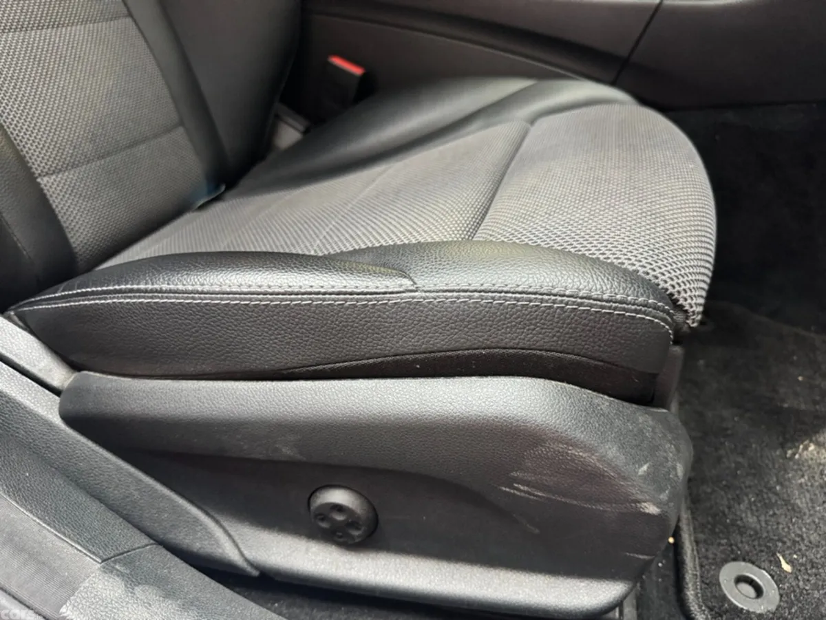 Mercedes-Benz C-Class Saloon, Petrol, 2017, White